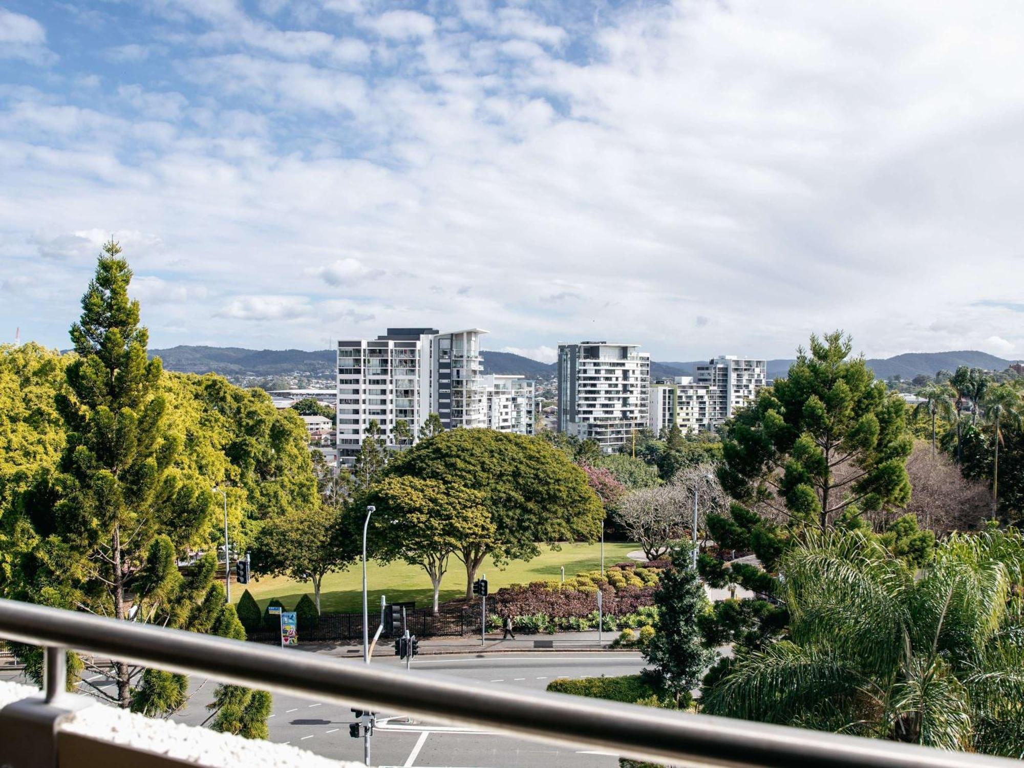 Mercure Brisbane Spring Hill Bagian luar foto