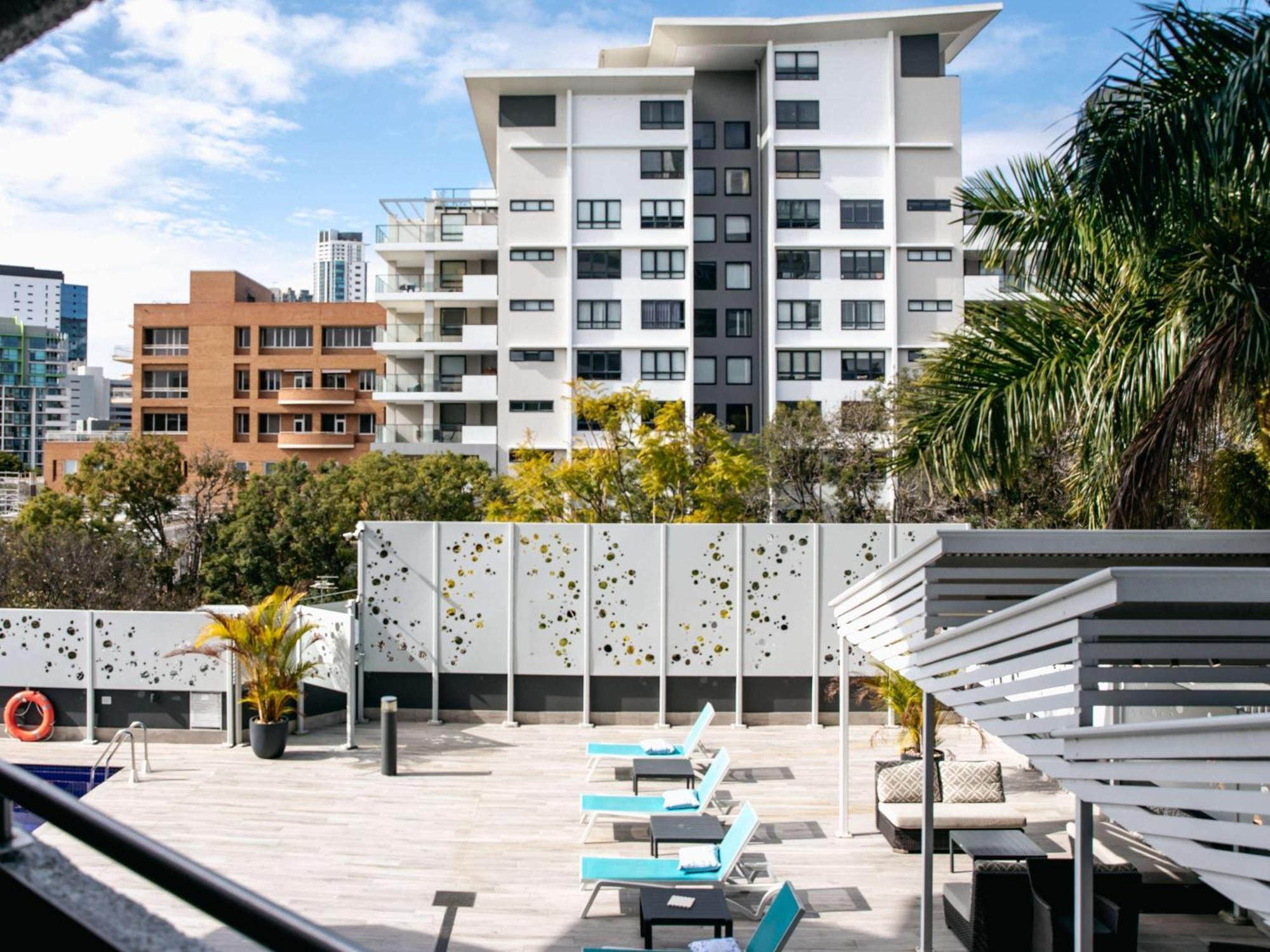 Mercure Brisbane Spring Hill Bagian luar foto