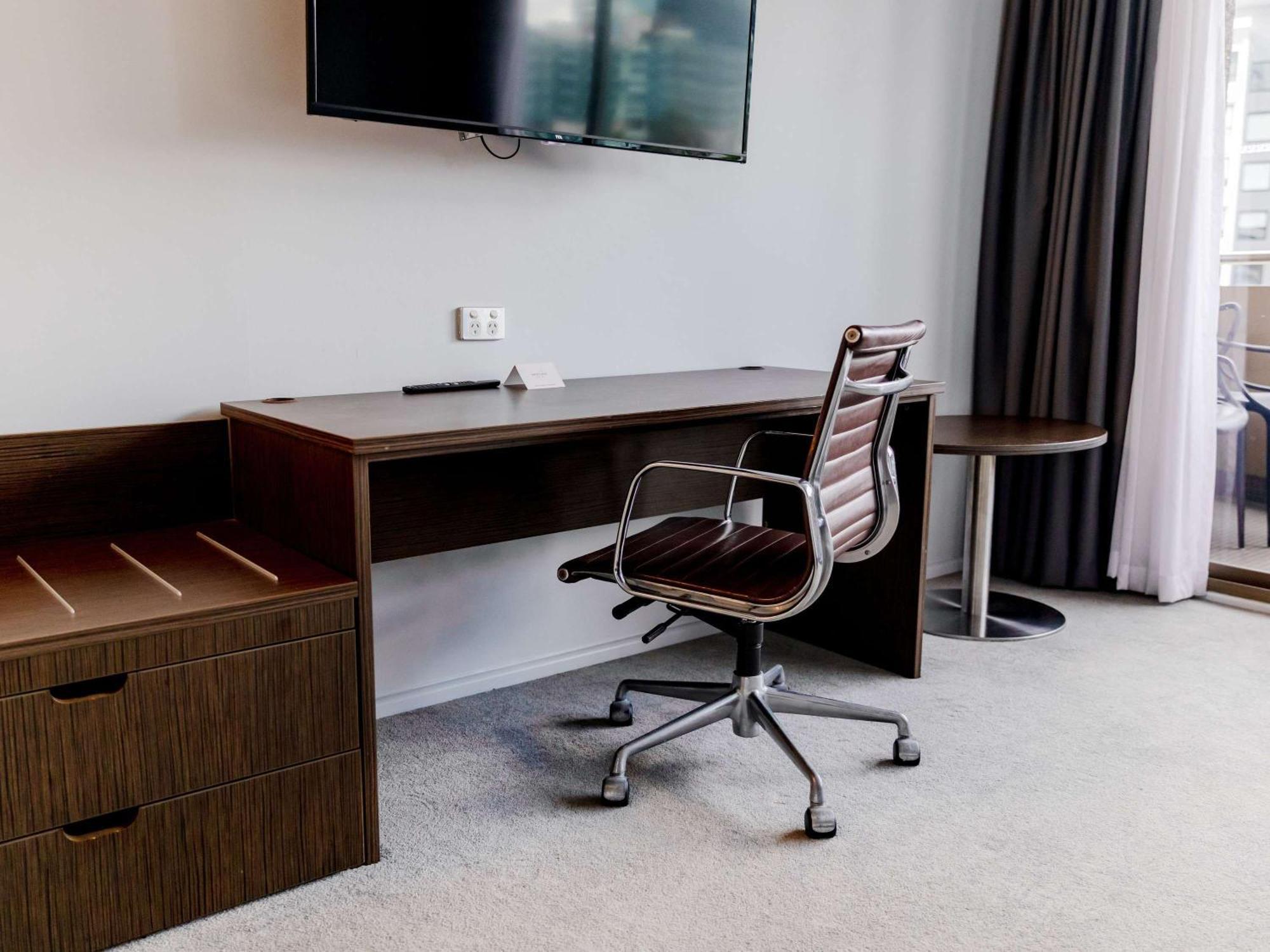 Mercure Brisbane Spring Hill Bagian luar foto