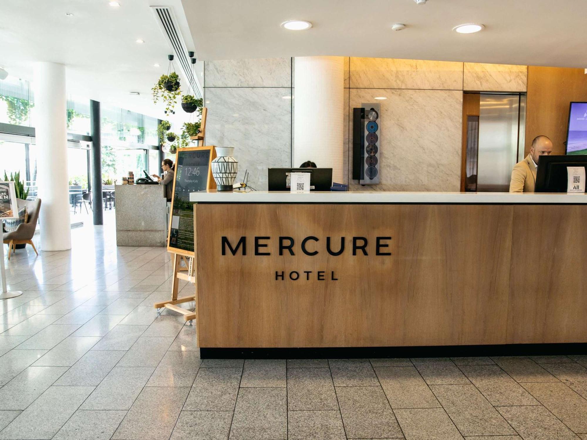Mercure Brisbane Spring Hill Bagian luar foto